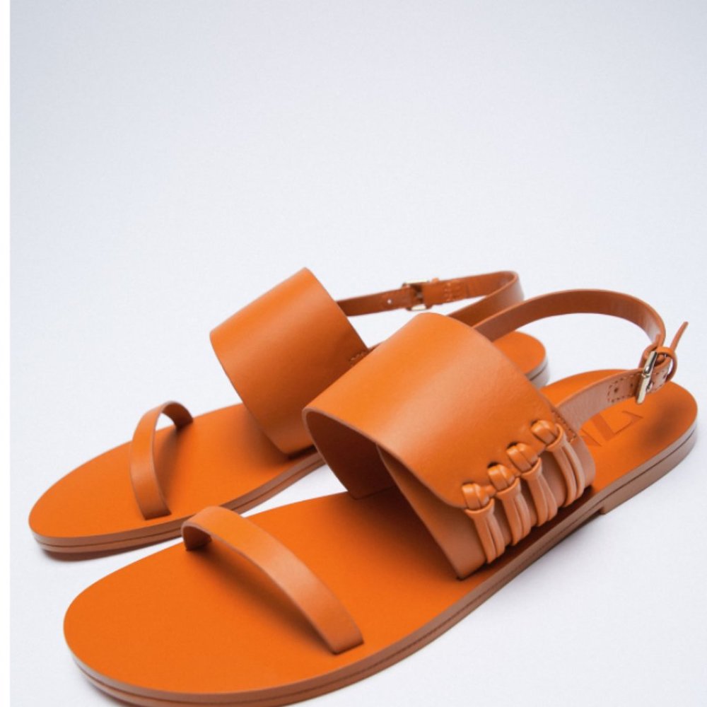ZARA 100% LEATHER ORANGE KNOTTED FLAT LEATHER SANDALS